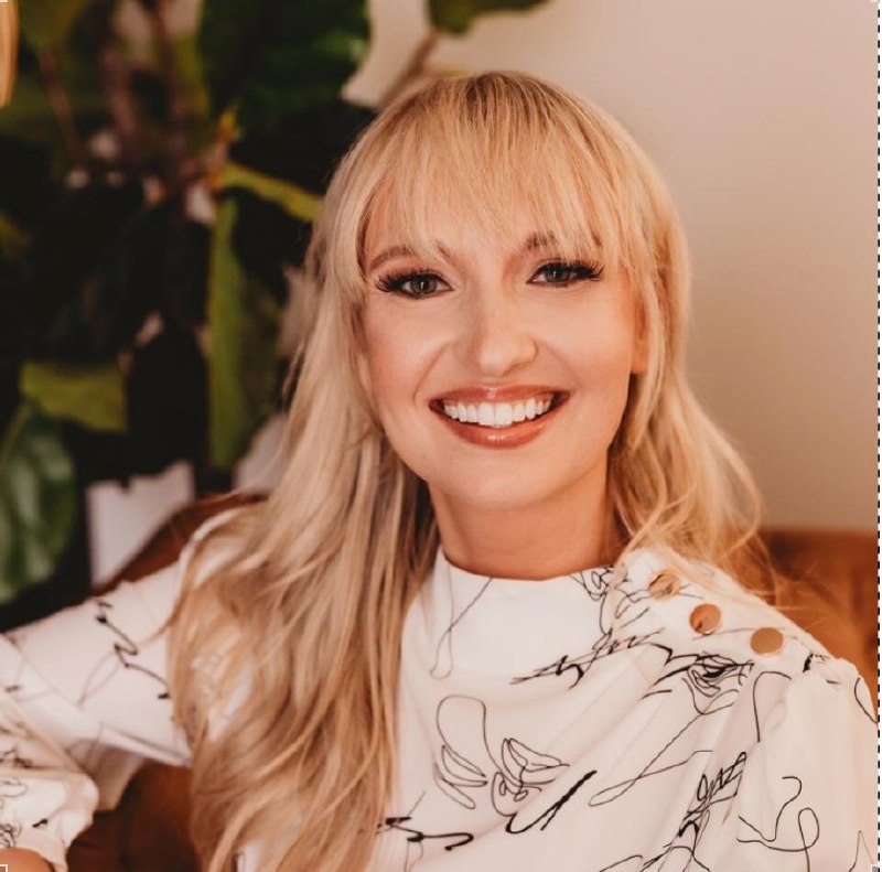 Annabelle Brozek, MD